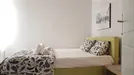 Room for rent, Athens, &lt;span class=&quot;blurred street&quot; onclick=&quot;ProcessAdRequest(7730732)&quot;&gt;&lt;span class=&quot;hint&quot;&gt;See streetname&lt;/span&gt;[xxxxxxxxxxxxx]&lt;/span&gt;