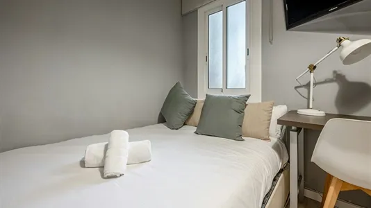 Rooms in Barcelona Sant Andreu - photo 3