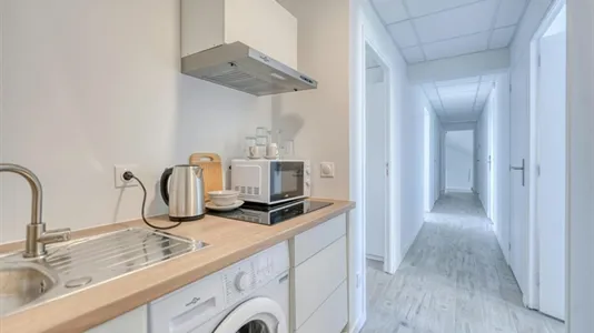 Apartments in Bobigny - photo 6