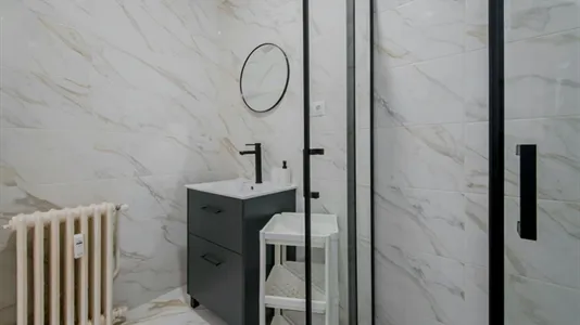 Rooms in Madrid Salamanca - photo 10