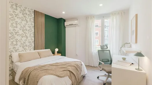 Rooms in Valencia Ciutat Vella - photo 1