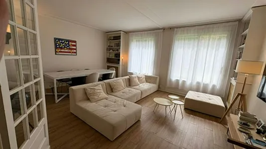 Apartments in Nanterre - photo 4