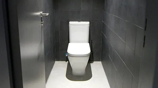 Rooms in Madrid Centro - photo 8