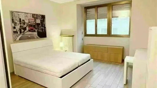 Rooms in Milano Zona 8 - Fiera, Gallaratese, Quarto Oggiaro - photo 1