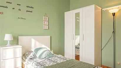 Room for rent in Milano Zona 5 - Vigentino, Chiaravalle, Gratosoglio, Milan