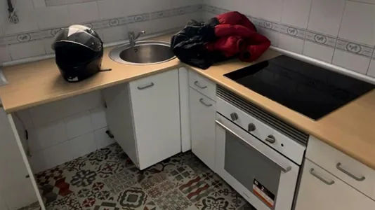 Rooms in Madrid Centro - photo 8