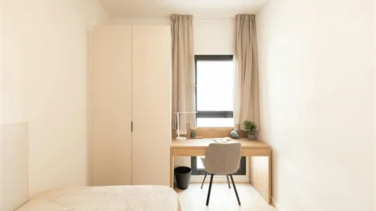 Rooms in Sevilla Triana - photo 2