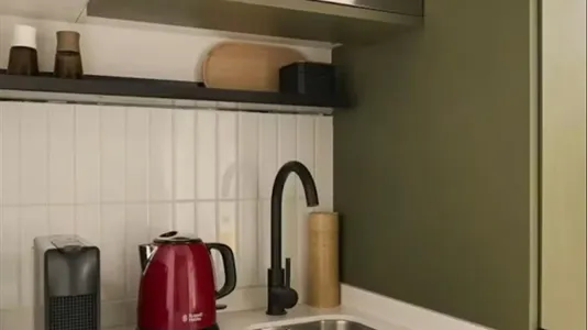 Rooms in Madrid Centro - photo 7