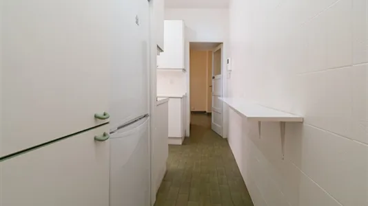 Rooms in Madrid Chamartín - photo 8