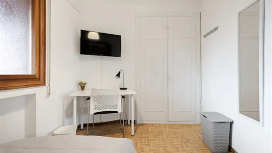 Rooms in Guadalajara - photo 5