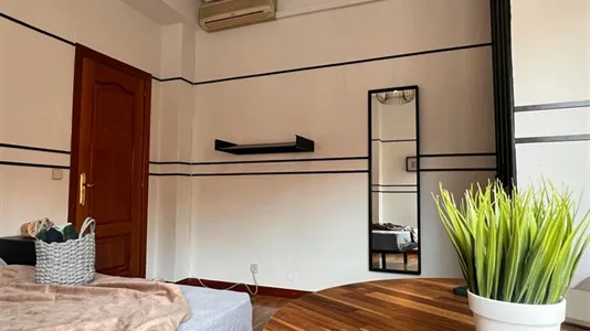 Rooms in Madrid Chamartín - photo 9