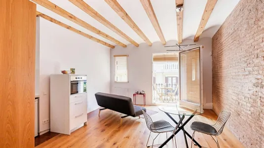 Apartments in Barcelona Sants-Montjuïc - photo 2