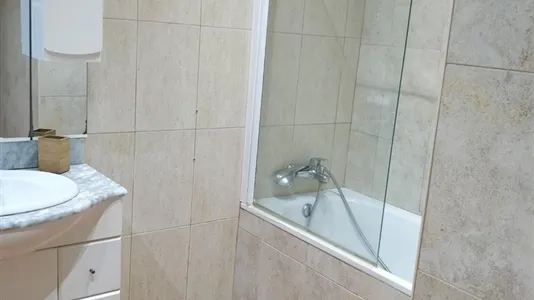 Rooms in Barcelona Ciutat Vella - photo 5