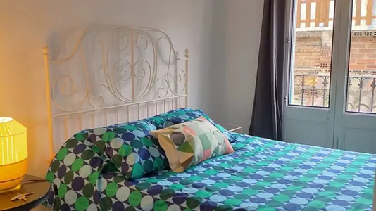 Rooms in Barcelona Ciutat Vella - photo 7