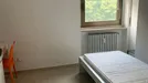 Room for rent, Verona, Veneto, &lt;span class=&quot;blurred street&quot; onclick=&quot;ProcessAdRequest(10541918)&quot;&gt;&lt;span class=&quot;hint&quot;&gt;See streetname&lt;/span&gt;[xxxxxxxxxxxxx]&lt;/span&gt;