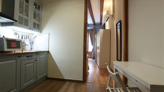 Apartments in Barcelona Ciutat Vella - photo 8