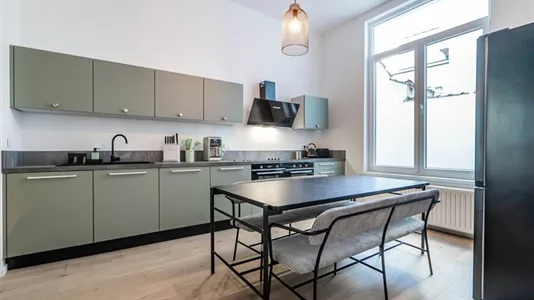 Rooms in Brussels Sint-Gillis - photo 4