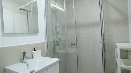 Rooms in Mislata - photo 8