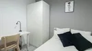 Room for rent, Madrid Centro, Madrid, &lt;span class=&quot;blurred street&quot; onclick=&quot;ProcessAdRequest(9965712)&quot;&gt;&lt;span class=&quot;hint&quot;&gt;See streetname&lt;/span&gt;[xxxxxxxxxxxxx]&lt;/span&gt;