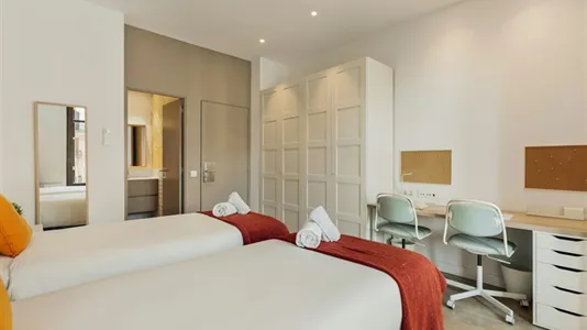 Rooms in Barcelona Eixample - photo 4