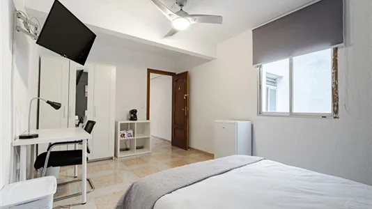 Rooms in Alcalá de Henares - photo 4