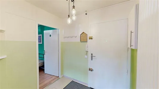 Rooms in Saint-Julien-en-Genevois - photo 10