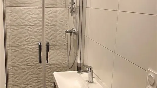 Rooms in Saint-Julien-en-Genevois - photo 6