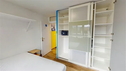 Rooms in Saint-Julien-en-Genevois - photo 4