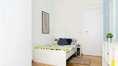 Room for rent in Milano Zona 1 - Centro storico, Milan