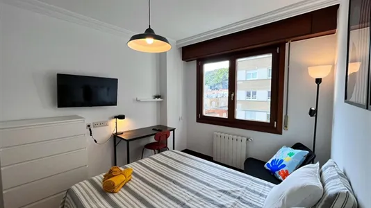 Rooms in Bilbao - photo 4