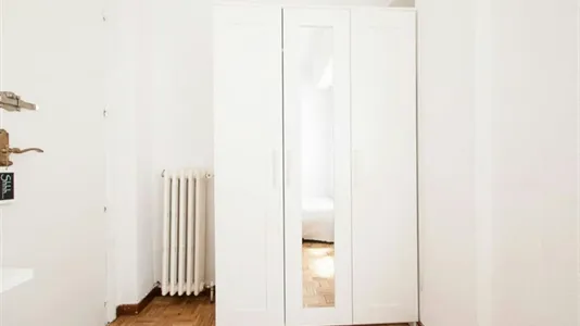 Rooms in Madrid Retiro - photo 6