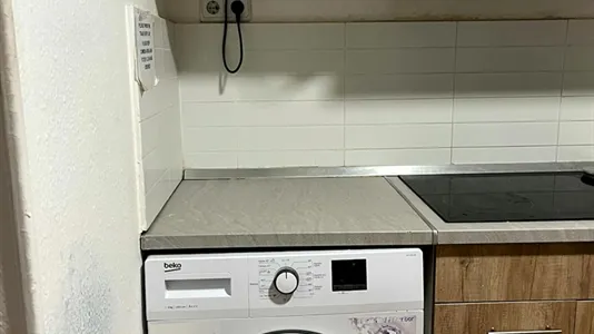 Rooms in Barcelona Ciutat Vella - photo 10