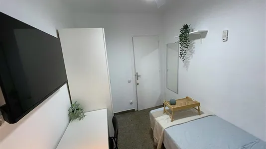 Rooms in Barcelona Sants-Montjuïc - photo 5
