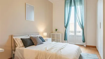 Room for rent in Milano Zona 4 - Vittoria, Forlanini, Milan