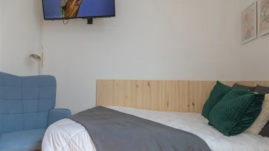 Rooms in Madrid Centro - photo 7