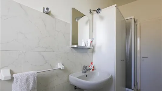 Rooms in Milano Zona 5 - Vigentino, Chiaravalle, Gratosoglio - photo 8