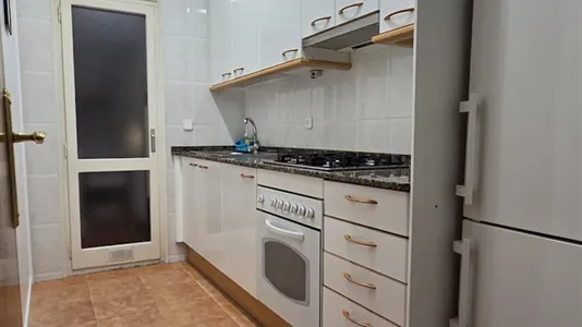 Rooms in Barcelona Eixample - photo 8