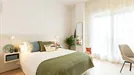 Apartment for rent, Sevilla Triana, Sevilla, &lt;span class=&quot;blurred street&quot; onclick=&quot;ProcessAdRequest(12922607)&quot;&gt;&lt;span class=&quot;hint&quot;&gt;See streetname&lt;/span&gt;[xxxxxxxxxxxxx]&lt;/span&gt;