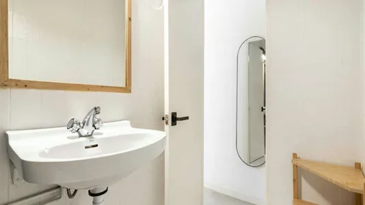 Rooms in Madrid Centro - photo 5