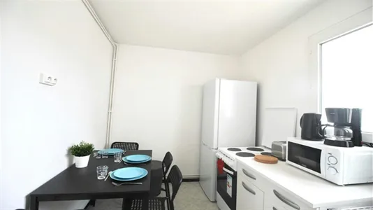 Rooms in Paris 20ème arrondissement - photo 5