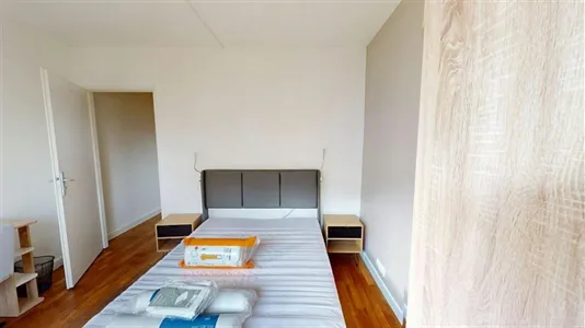 Rooms in Saint-Julien-en-Genevois - photo 4