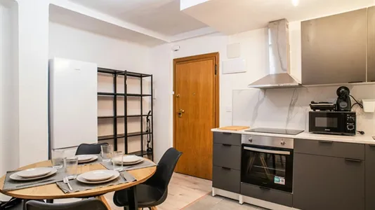 Rooms in Valencia Ciutat Vella - photo 10
