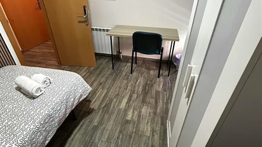 Rooms in León - photo 2