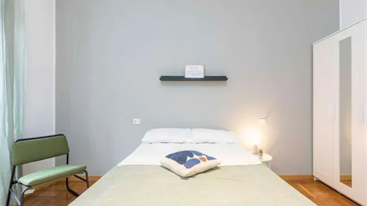 Rooms in Milano Zona 8 - Fiera, Gallaratese, Quarto Oggiaro - photo 2