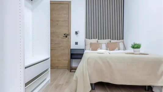 Rooms in el Camí de Vera - photo 4