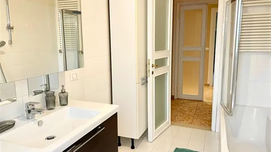 Rooms in Florence - photo 8