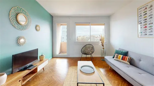 Rooms in Clermont-Ferrand - photo 9