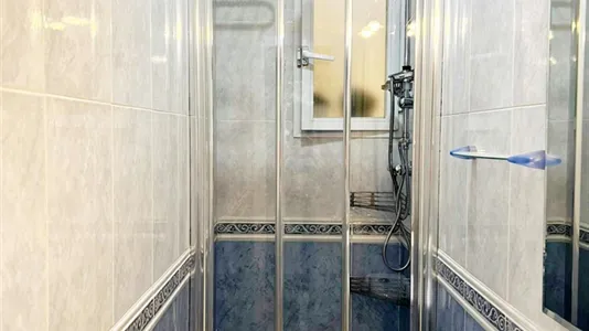 Rooms in Madrid Salamanca - photo 8