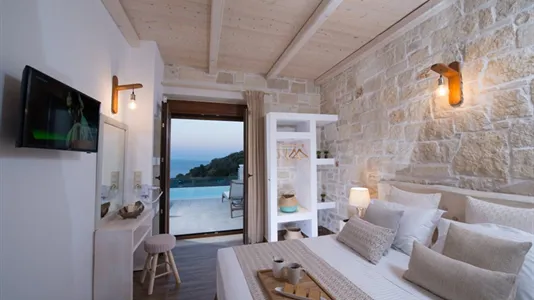 Houses in Heraklion - photo 7