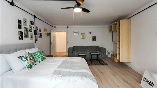 Apartments in Berlin Charlottenburg-Wilmersdorf - photo 7